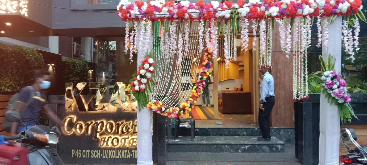 Hotel booking near Park Street Kolkata
